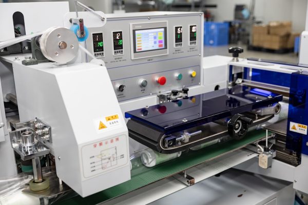 Gia công mỹ phẩm chuyên nghiệp chuaarm CGMP
